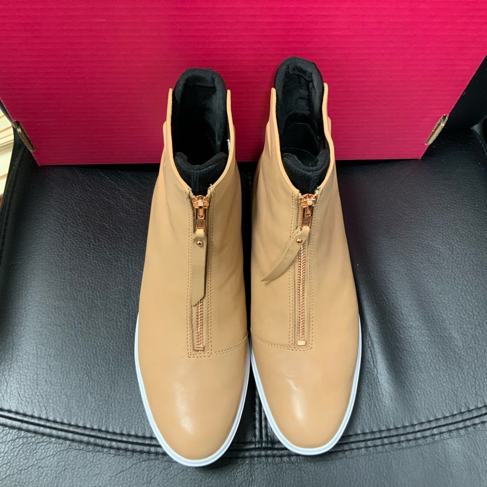 UnderArmour Sportswear Tan Wedge Booties - Picture 8 of 10